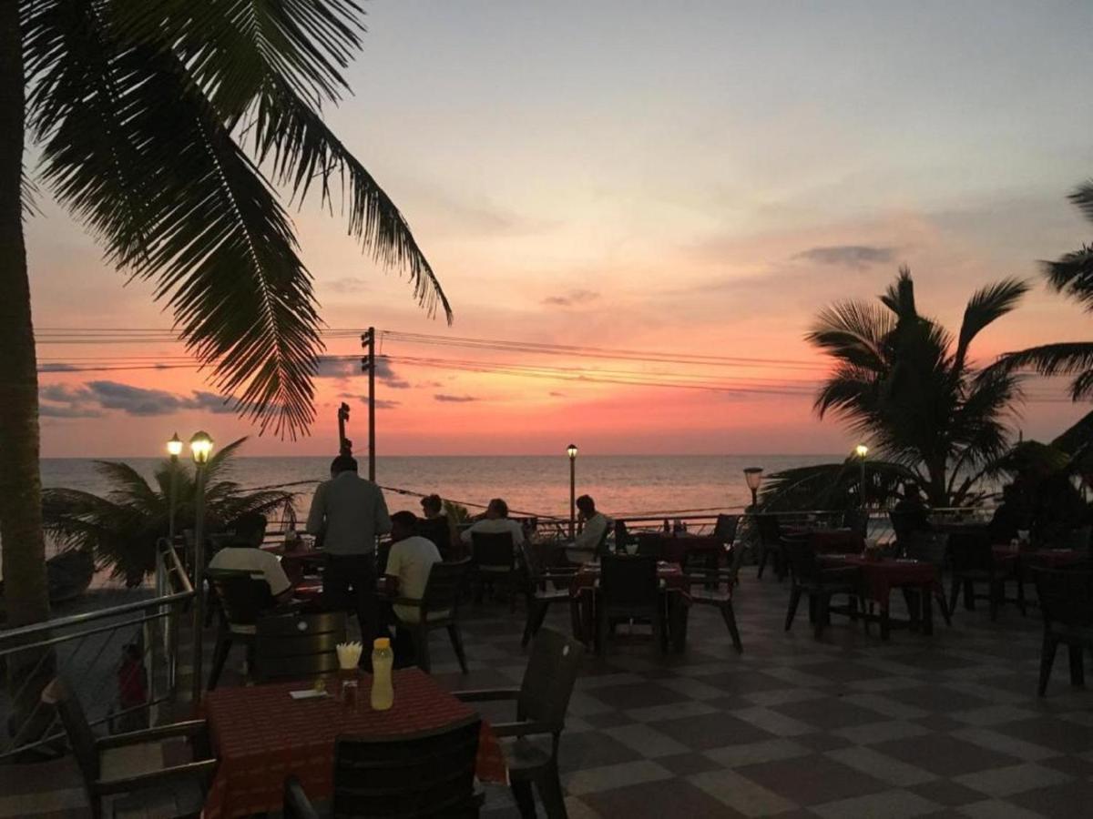 Seaface Beach Resort Kovalam Exterior photo