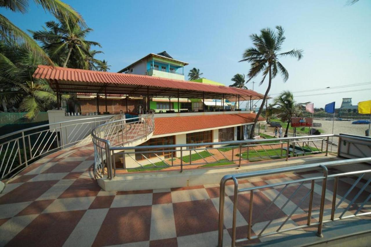 Seaface Beach Resort Kovalam Exterior photo