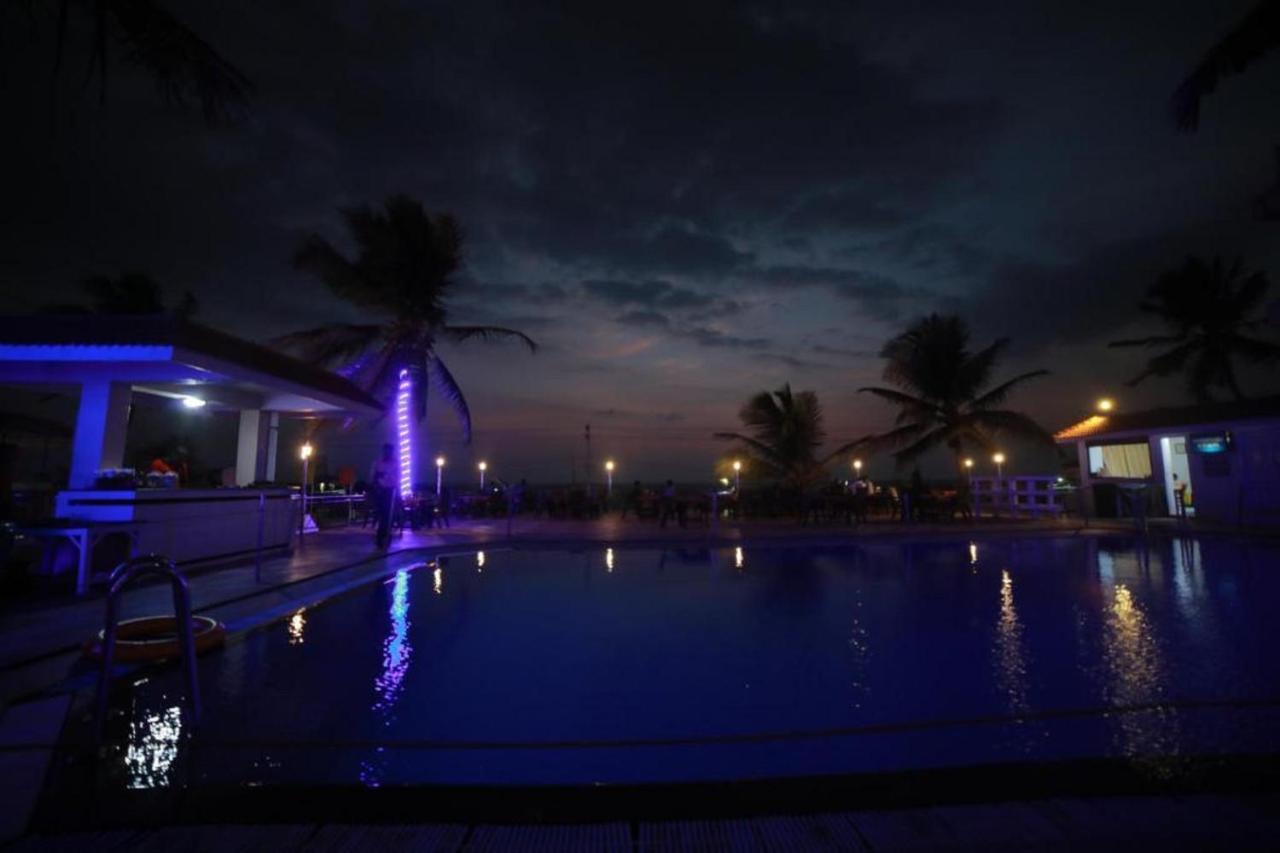 Seaface Beach Resort Kovalam Exterior photo